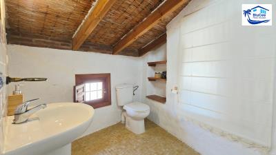 For-sale-house-on-large-plot-Alcaucin---BluCee-Real-Estate--26-