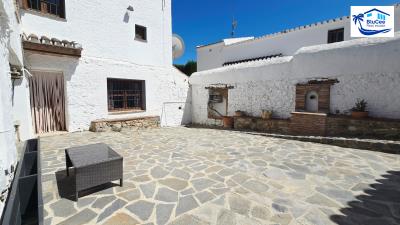 For-sale-house-on-large-plot-Alcaucin---BluCee-Real-Estate--17-