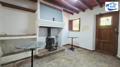 For-sale-house-on-large-plot-Alcaucin---BluCee-Real-Estate--34-