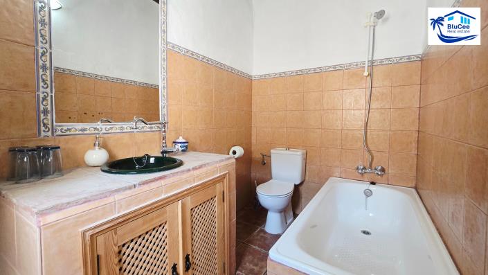 Image No.33-4 Bed Village House for sale