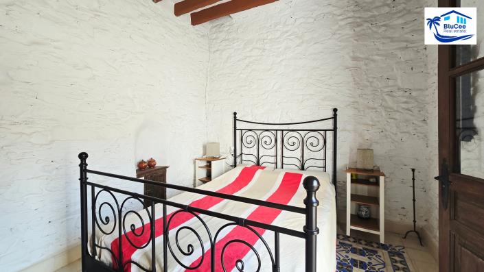 Image No.31-4 Bed Village House for sale