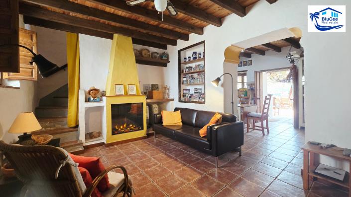 Image No.6-4 Bed Village House for sale