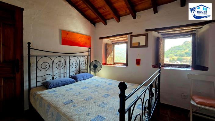 Image No.17-4 Bed Village House for sale
