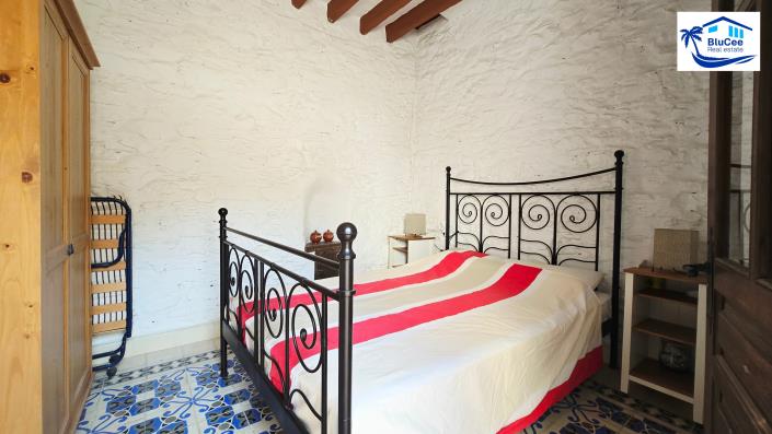Image No.32-4 Bed Village House for sale
