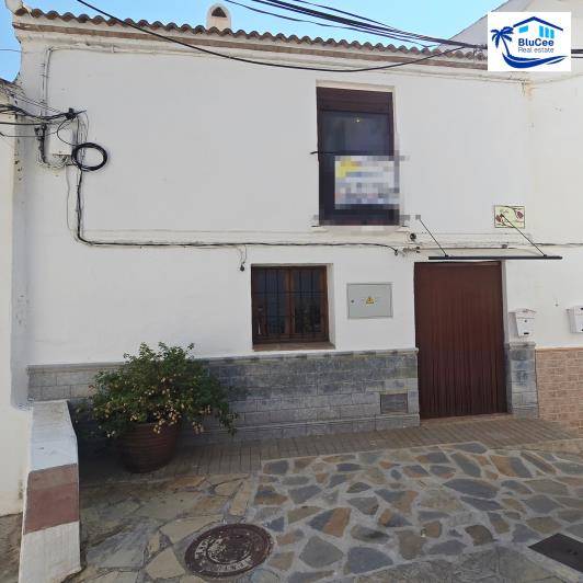 Image No.37-4 Bed Village House for sale