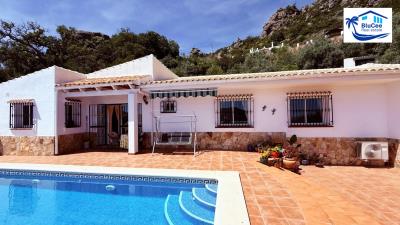 Country-Villa-For-Sale-in-Comares-with-BluCee-Real-Estate--5-