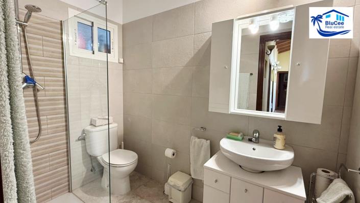 Image No.19-3 Bed Villa for sale