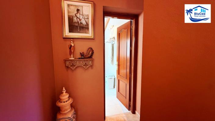Image No.15-3 Bed Villa for sale