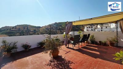 For-Sale-Village-House-in-Almachar--22-
