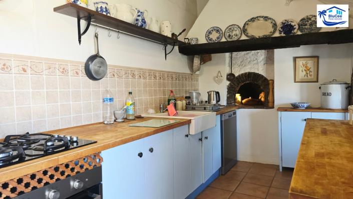 Image No.12-2 Bed Country House for sale