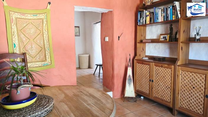 Image No.24-2 Bed Country House for sale