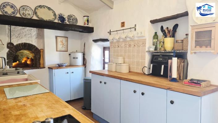 Image No.14-2 Bed Country House for sale