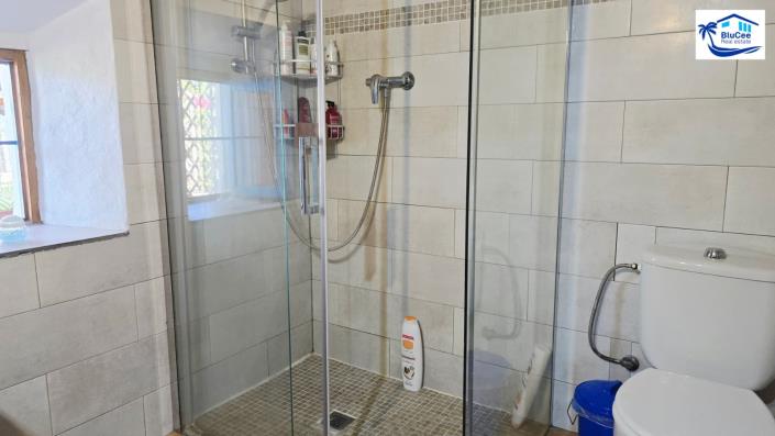 Image No.41-2 Bed Country House for sale