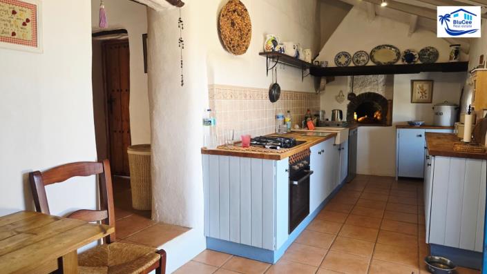 Image No.15-2 Bed Country House for sale