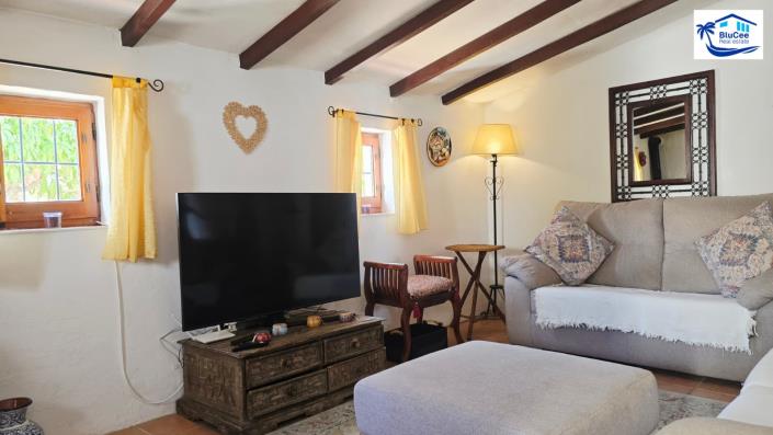 Image No.29-2 Bed Country House for sale