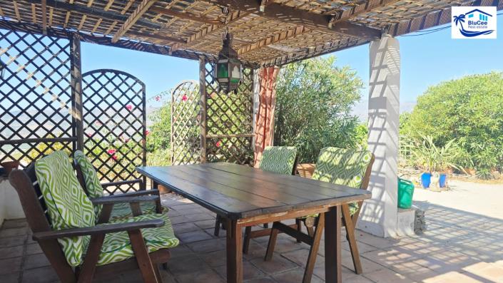 Image No.43-2 Bed Country House for sale