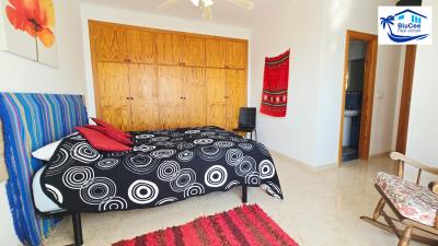 For-sale-villa-in-Alcaucin-with-Lake-view---BluCee-Real-Estate--10-