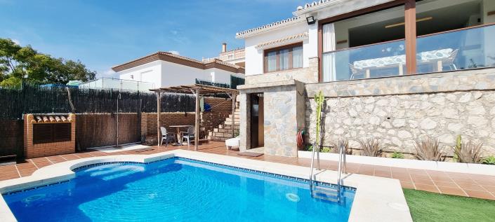 Image No.2-3 Bed Villa for sale
