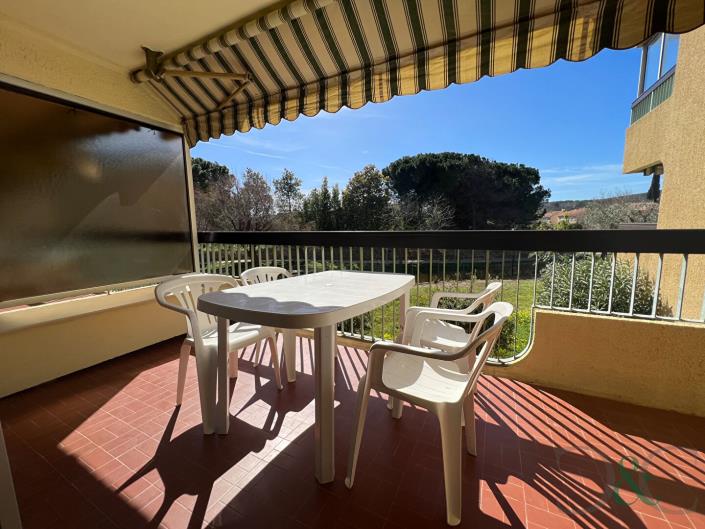Image No.1-Appartement de 1 chambre à vendre à Le Lavandou