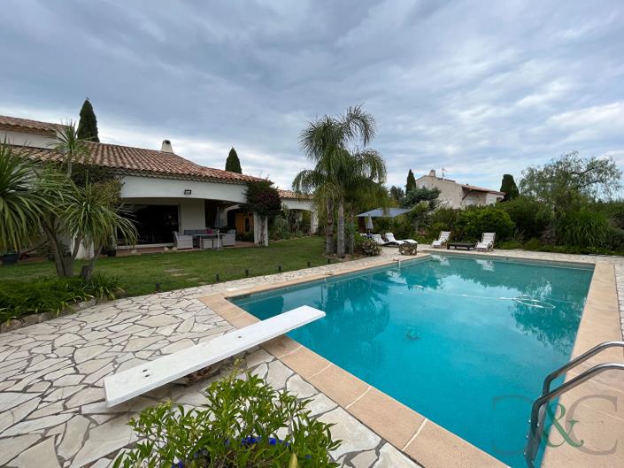 Image No.3-Villa de 6 chambres à vendre à La Londe-les-Maures