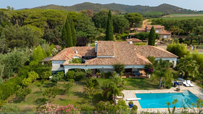 Image No.2-Villa de 6 chambres à vendre à La Londe-les-Maures
