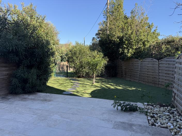 Image No.11-3 Bed Apartment for sale