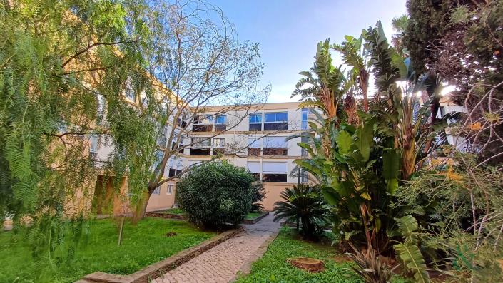 Image No.1-Appartement de 1 chambre à vendre à Le Lavandou