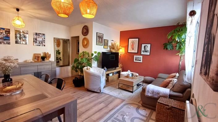 Image No.2-Appartement de 1 chambre à vendre à Le Lavandou