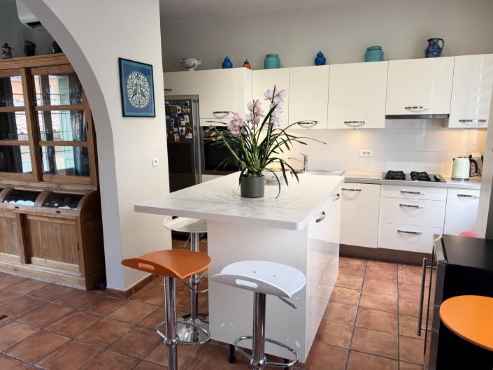 Image No.1-3 Bed Village House for sale