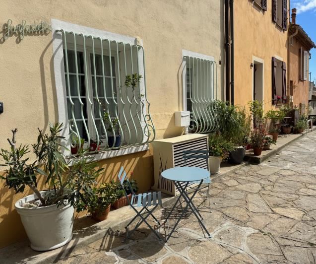 Image No.1-3 Bed Village House for sale