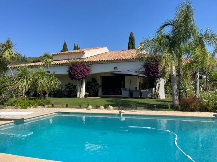 Image No.2-Villa de 6 chambres à vendre à La Londe-les-Maures