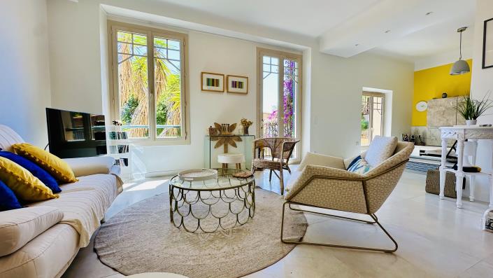 Image No.5-3 Bed Village House for sale