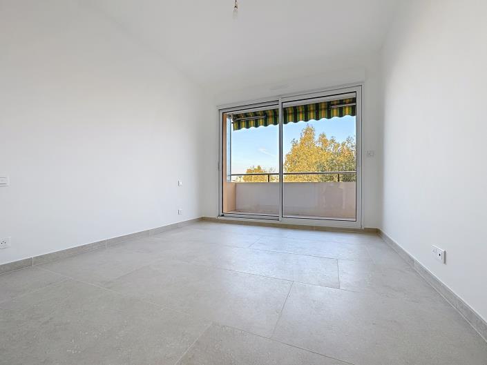 Image No.6-Appartement de 2 chambres à vendre à Le Lavandou