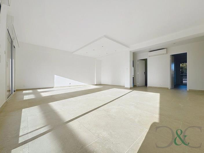 Image No.5-Appartement de 2 chambres à vendre à Le Lavandou