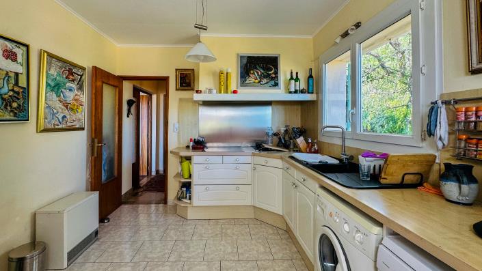 Image No.9-3 Bed Villa for sale