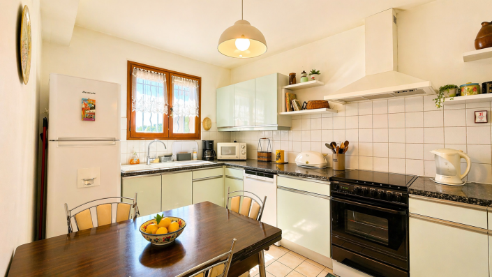 Image No.7-2 Bed Apartment for sale