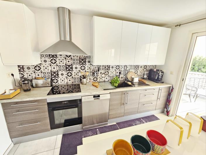 Image No.3-3 Bed Village House for sale