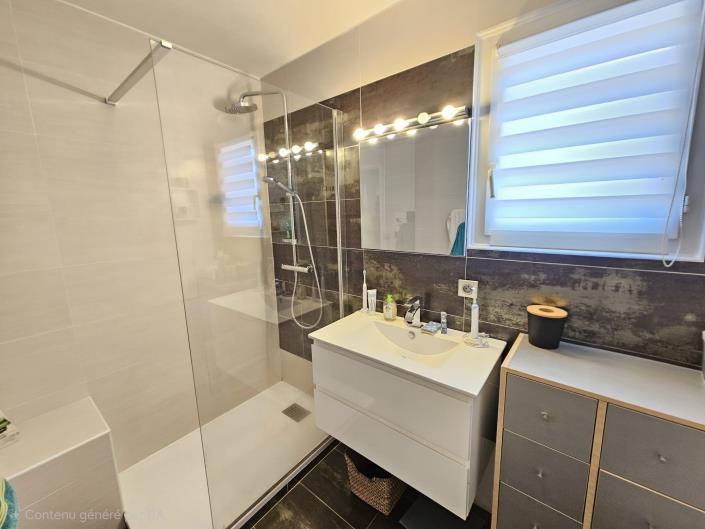 Image No.9-3 Bed Village House for sale