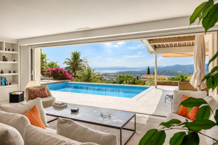 Image No.2-4 Bed Villa for sale