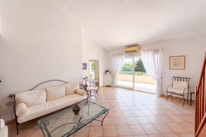Image No.2-3 Bed Apartment for sale