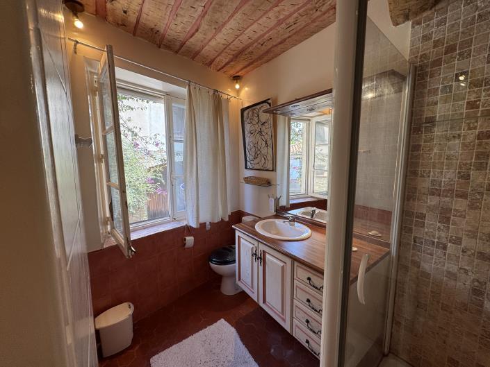 Image No.8-3 Bed Village House for sale