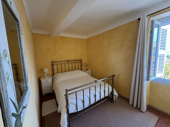 Image No.9-3 Bed Village House for sale