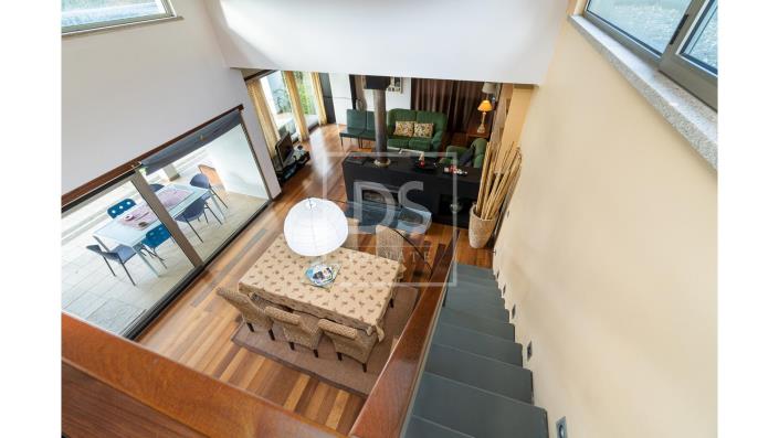 Image No.9-3 Bed House for sale