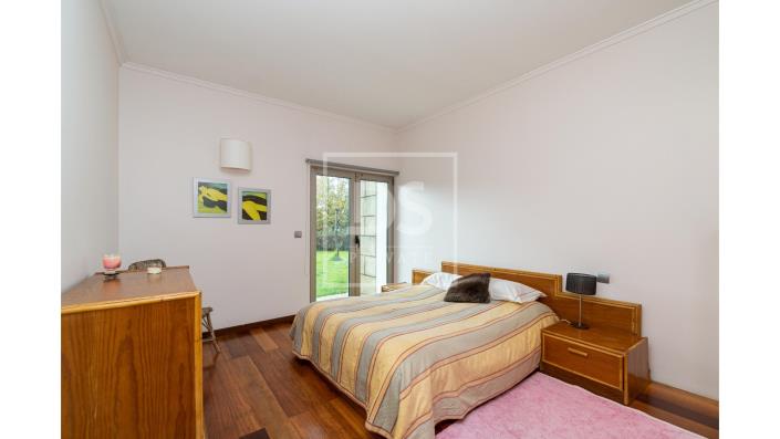 Image No.17-3 Bed House for sale