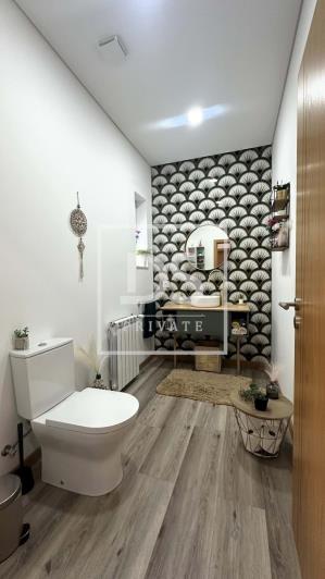 Image No.37-4 Bed House for sale