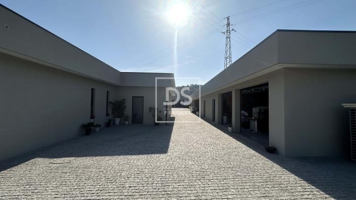 Image No.39-4 Bed House for sale
