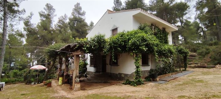 Image No.2-5 Bed Country House for sale