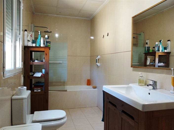 Image No.10-5 Bed Country House for sale