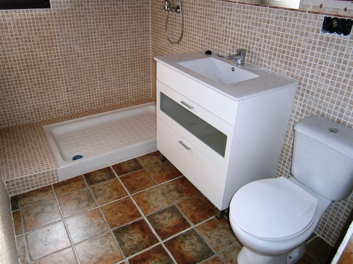 Image No.9-2 Bed Country House for sale