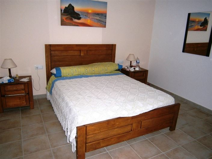 Image No.9-4 Bed Country House for sale